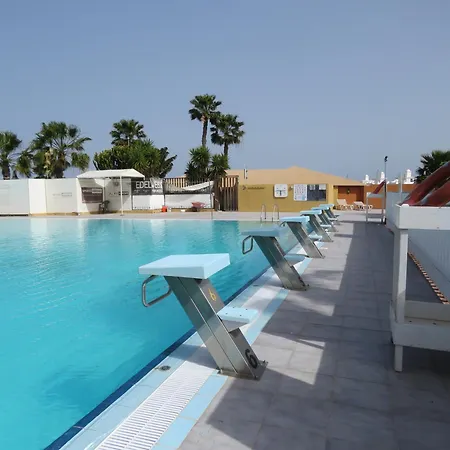 Gino House דירה *