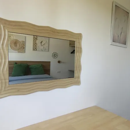 Gino House Apartament *